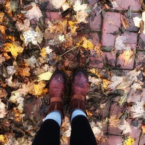 Meet your Posher, April